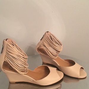 Kelsi Dagger Ankle Strap Cream Sandals 6.5
